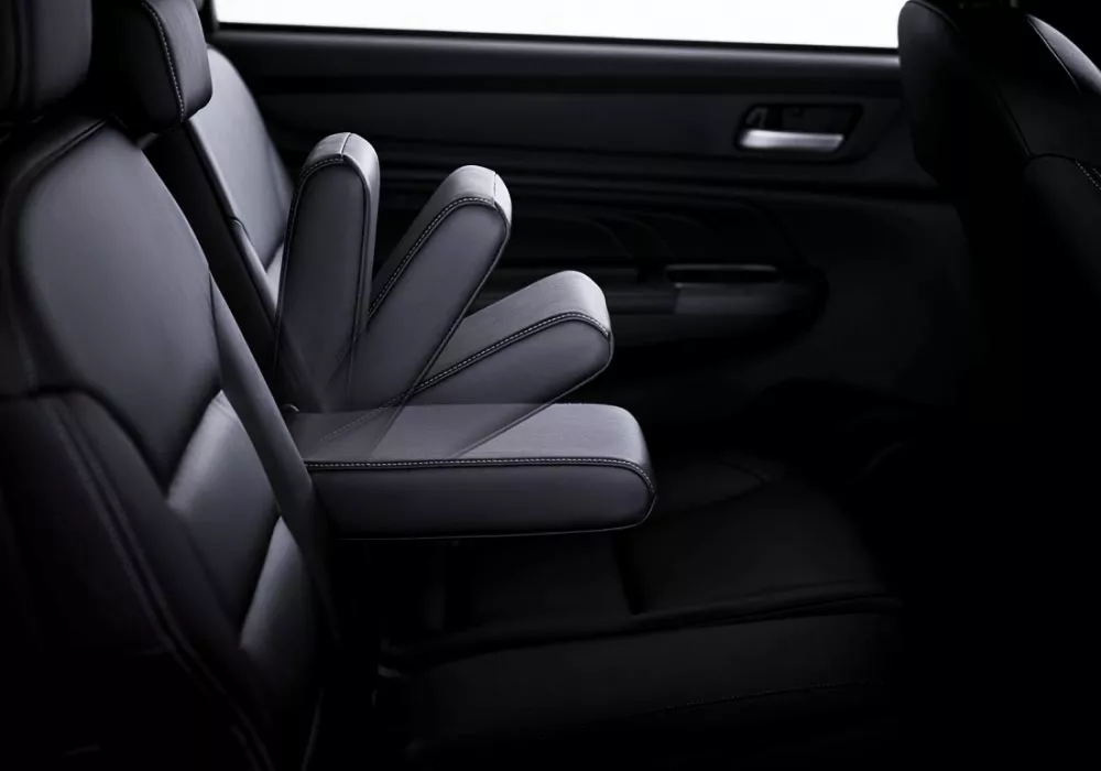 2nd Row Armrest