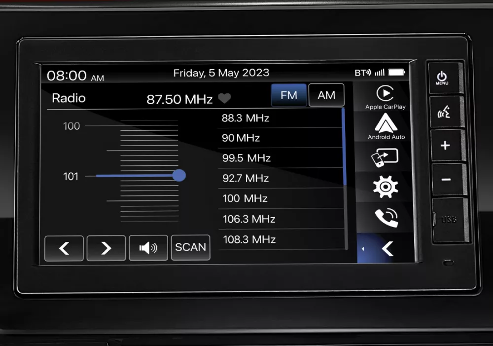 AM / FM Radio